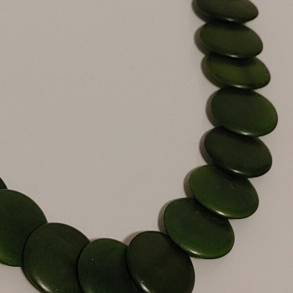 UNIQUE Wooden Beaded Necklace Forest Green Necklace Long - Picture 6 of 6